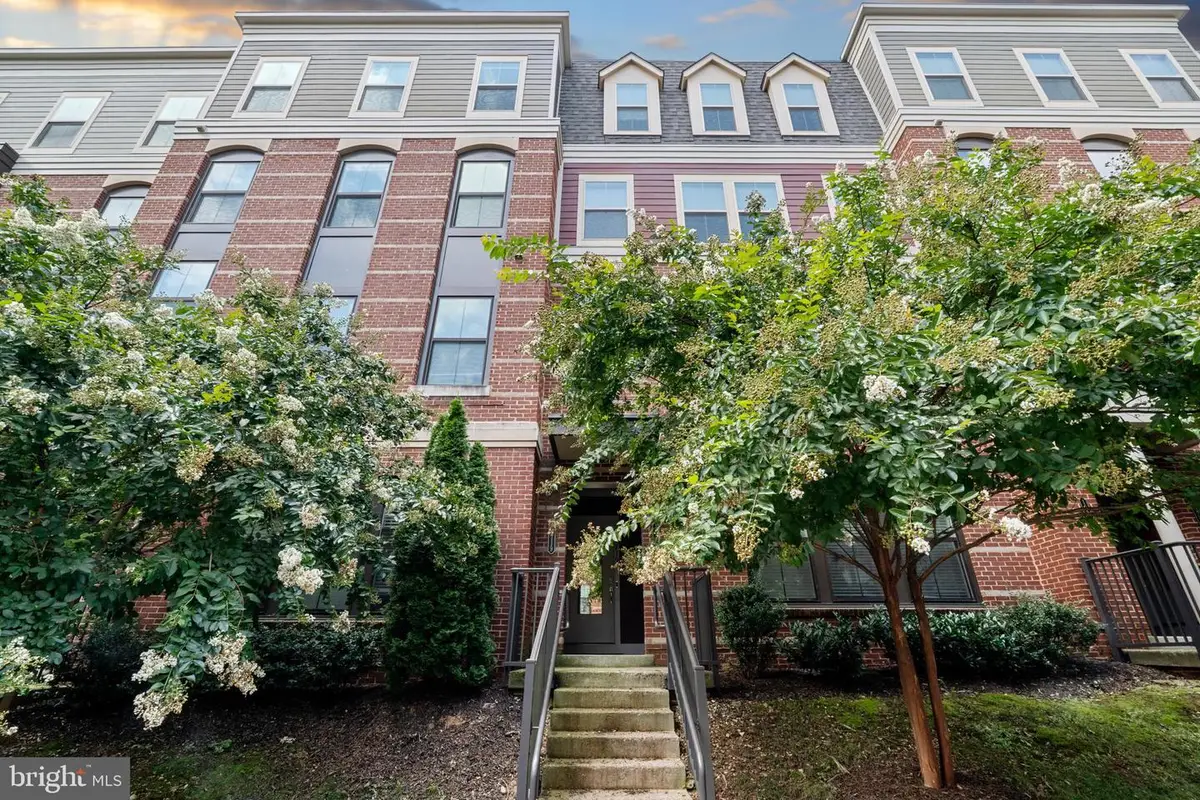 10719 Viognier Ter, Fairfax, VA 22032 - Image #1