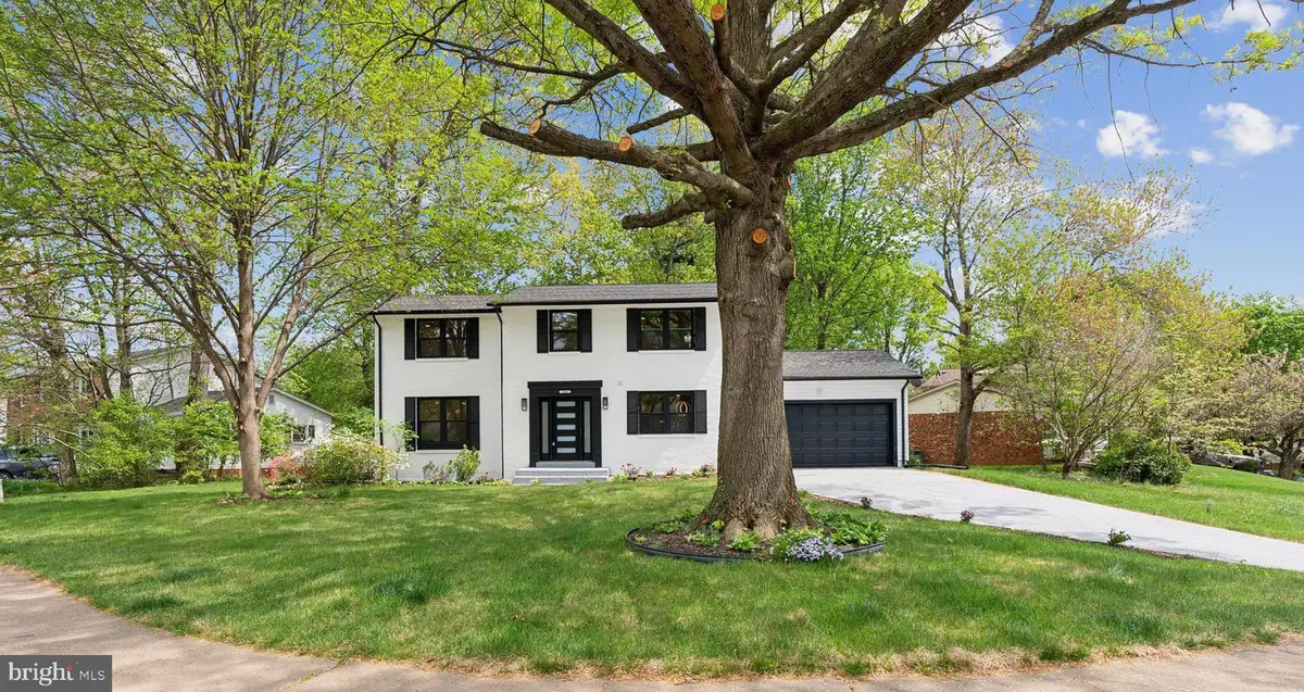 4773 Farndon Ct, Kings Park West, VA 22032 - Image #1