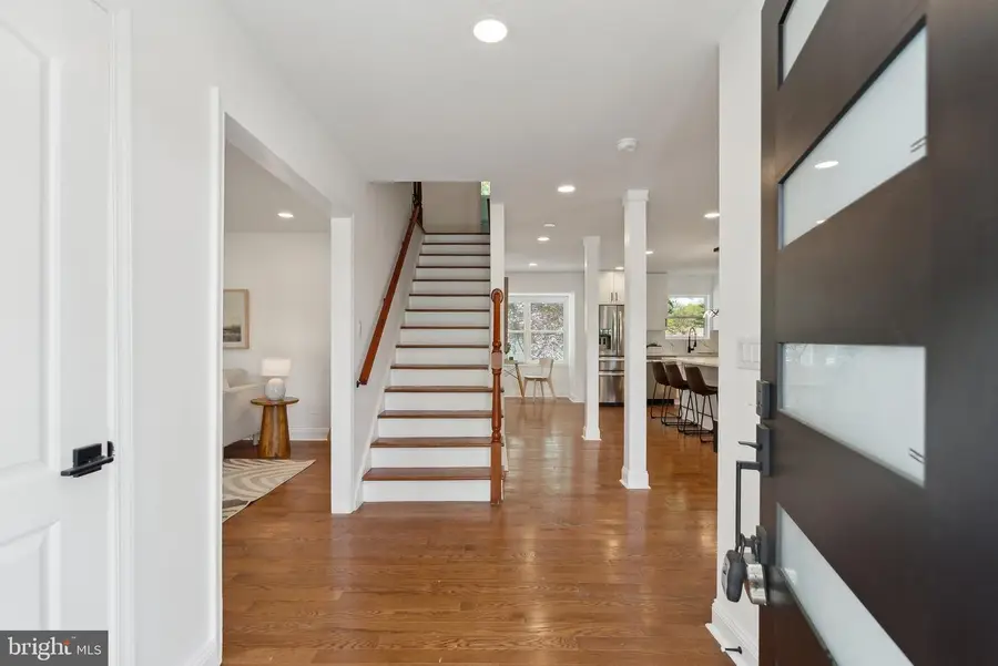 4773 Farndon Ct, Kings Park West, VA 22032 - Image #3