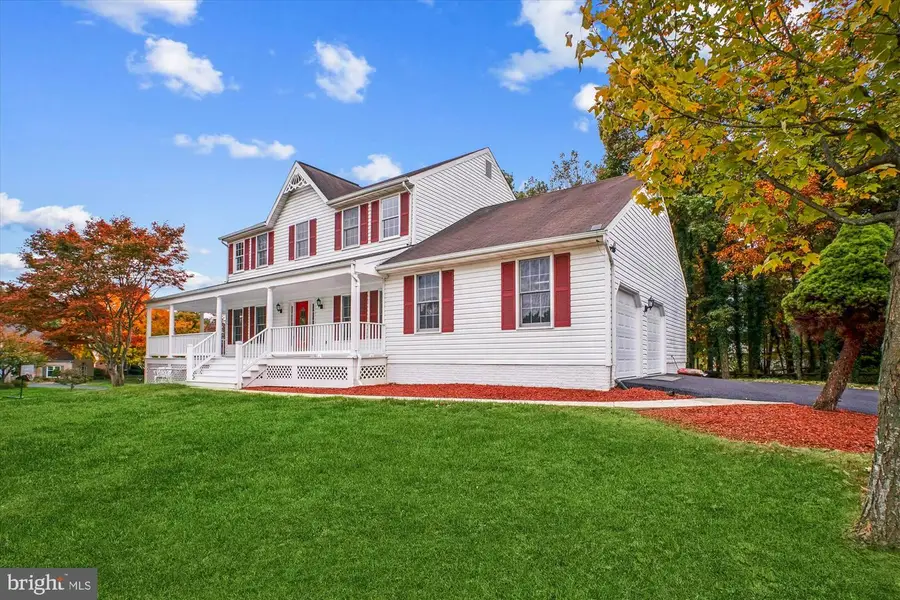 15513 Meherrin Dr, Centreville, VA 20120 - Image #2