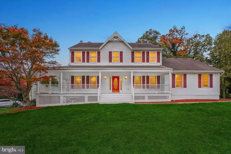 15513 Meherrin Dr, Centreville, VA 20120 - Image #3