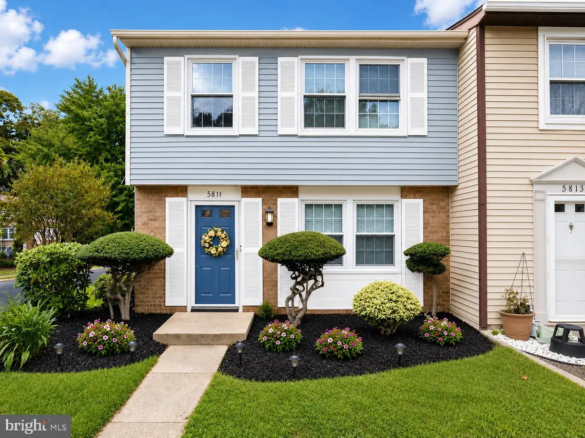 5811 High Bluff Ct, Burke, VA 22015 - #1