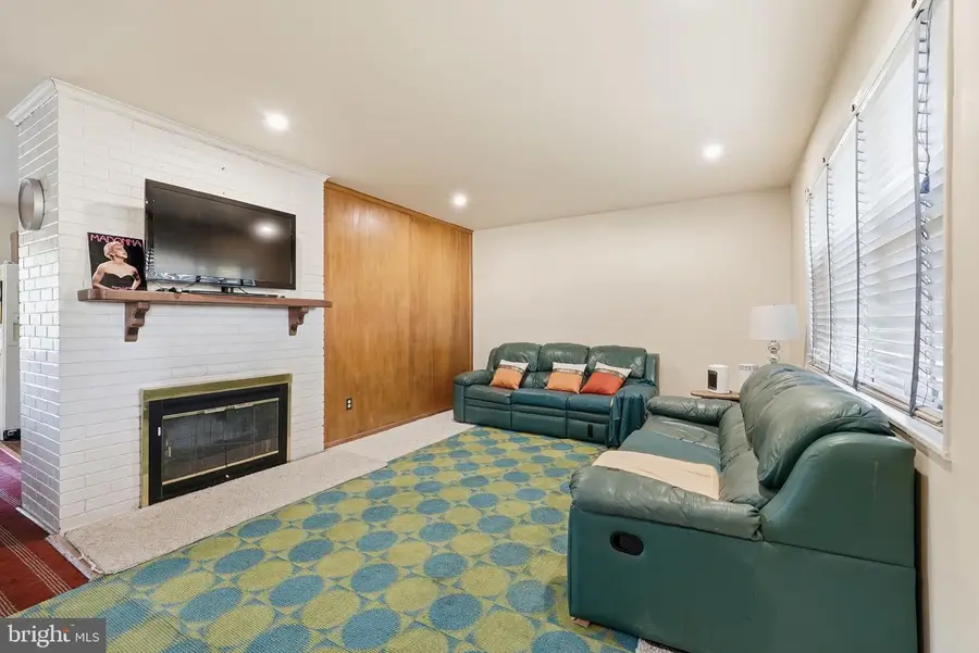 6221 Hibbling Ave, Springfield, VA 22150 - Image #3