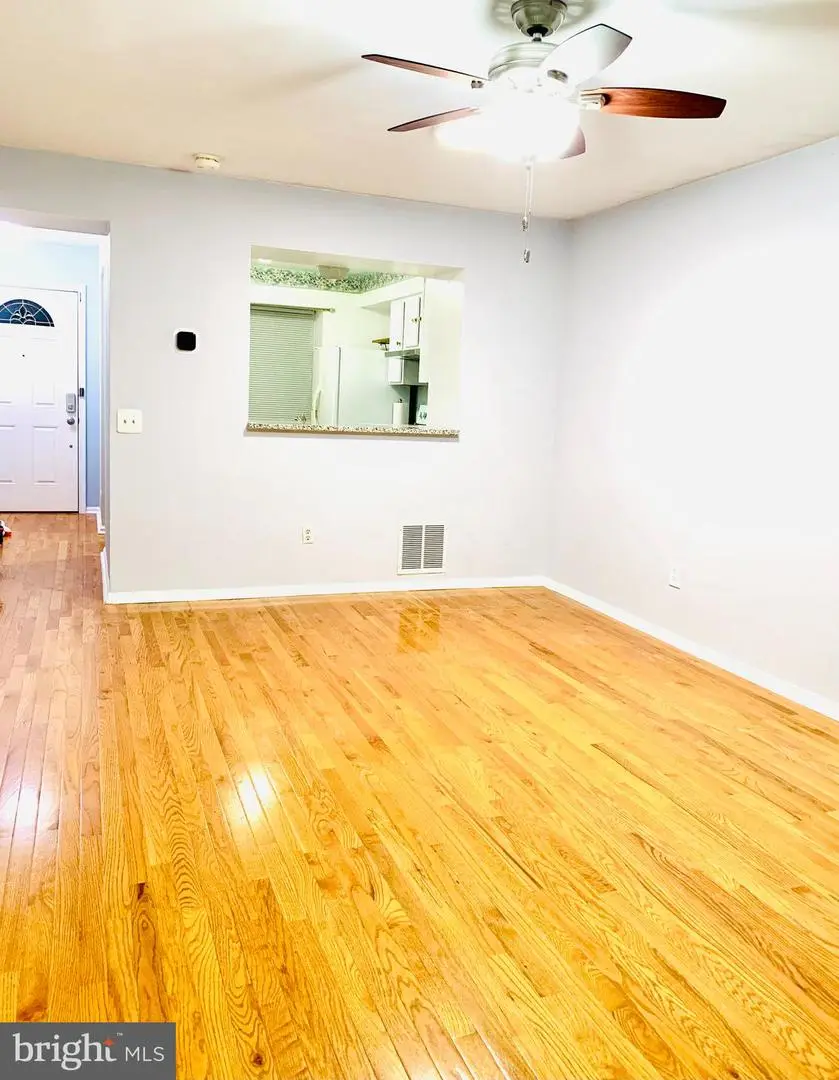 14816 Lynhodge Ct, Centreville, VA 20120 - Image #2