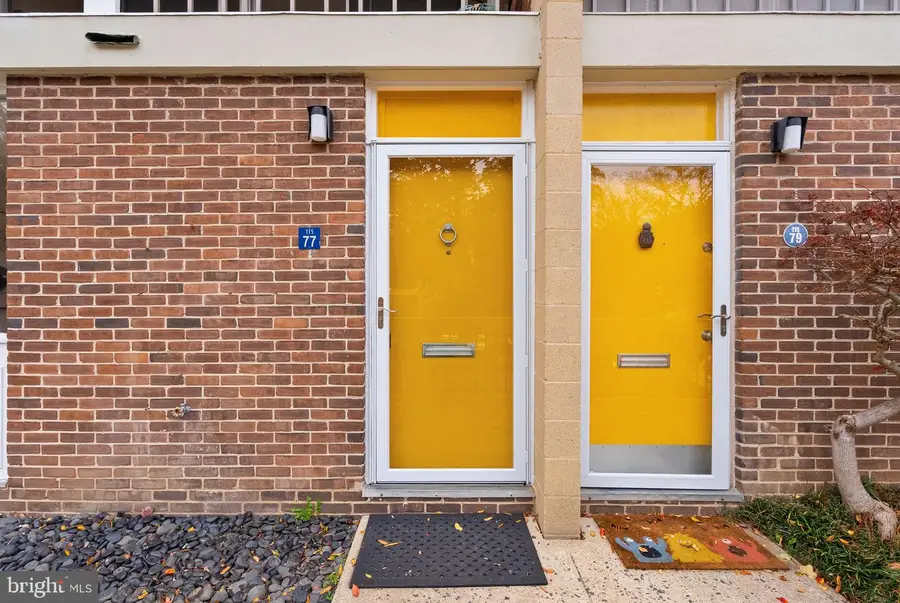 11577 Maple Ridge Rd, Reston, VA 20190 - Image #2