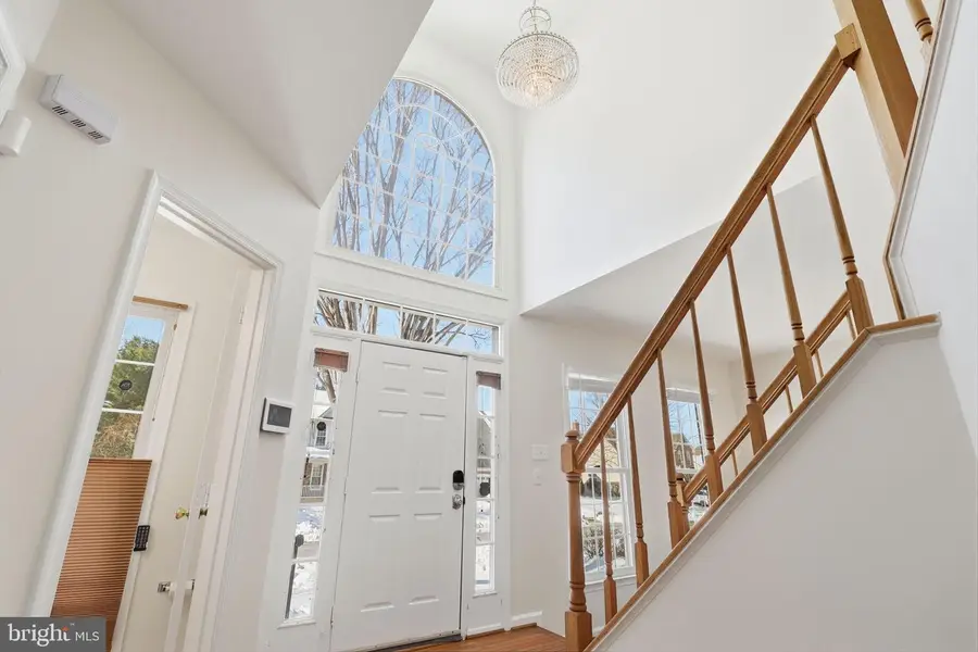 13566 Cobra Dr, Herndon, VA 20171 - Image #2