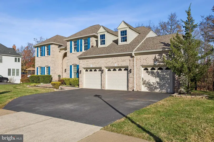 8153 Old Barrington Blvd, Fairfax Station, VA 22039 - Image #2