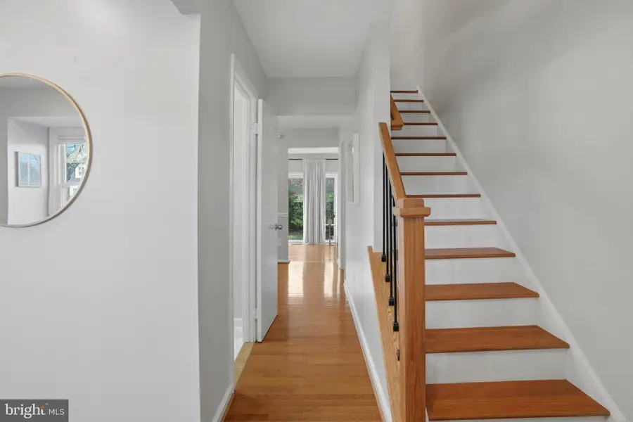 4831 Nash Dr, Fairfax, VA 22032 - Image #3