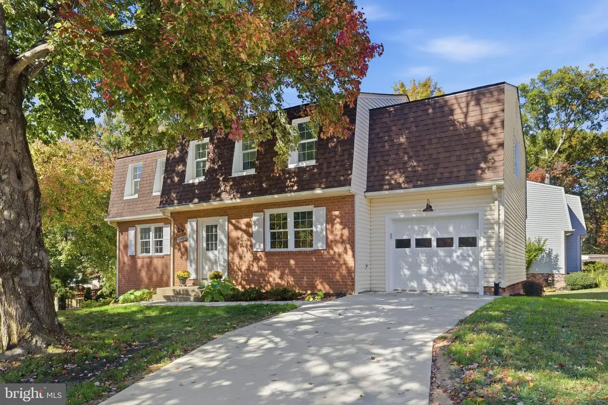 10431 Headly Ct, Kings Park West, VA 22032 - Image #1