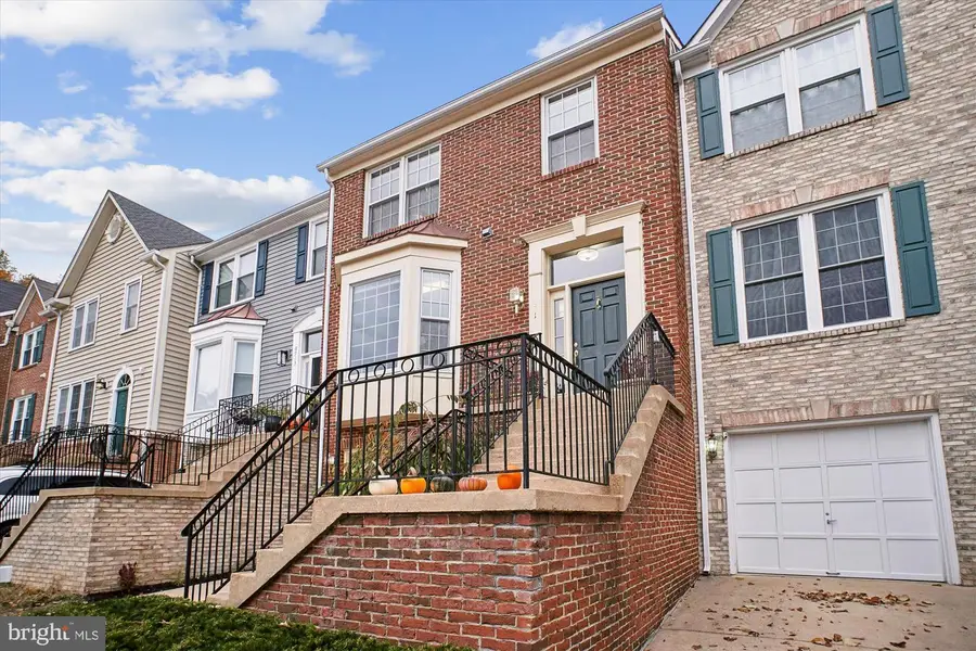 8715 Wadebrook Ter, Springfield, VA 22153 - Image #2