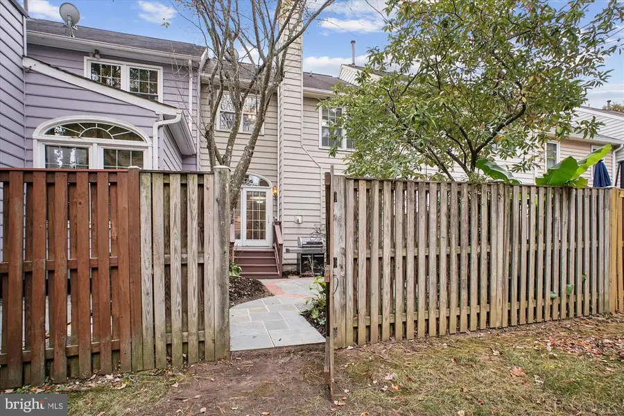 8715 Wadebrook Ter, Springfield, VA 22153 - Image #3