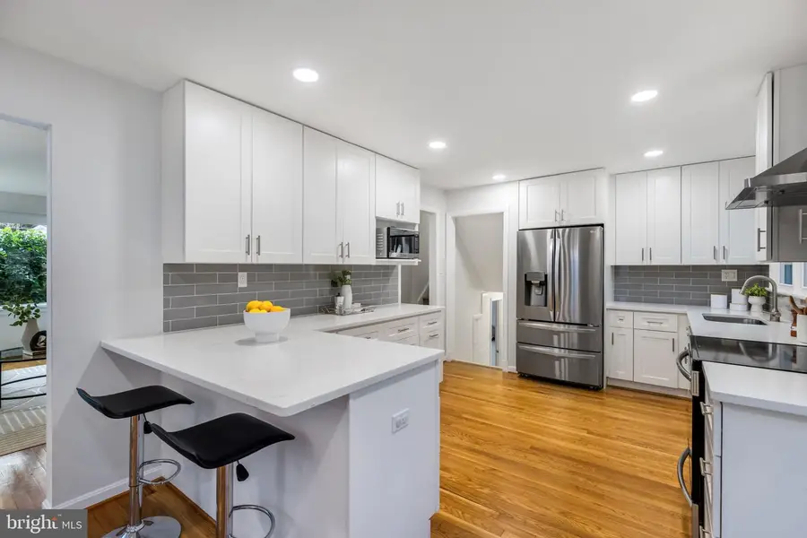 6222 Beachway Dr, Falls Church, VA 22041 - Image #3