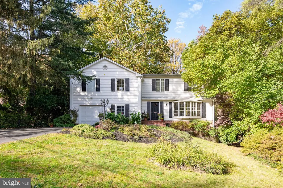 3806 Bent Branch Rd, Falls Church, VA 22041 - Image #1