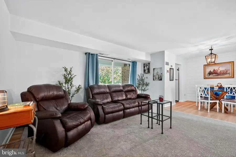 2821 Kalmia Lee Ct #302, Falls Church, VA 22042 - Image #2