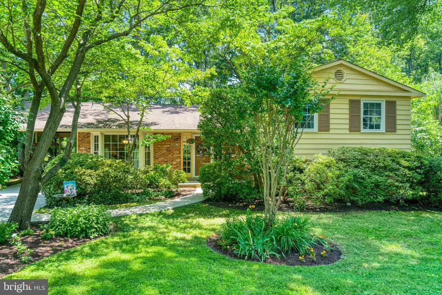 8616 Canterbury Dr, Annandale, VA 22003 - Image #3