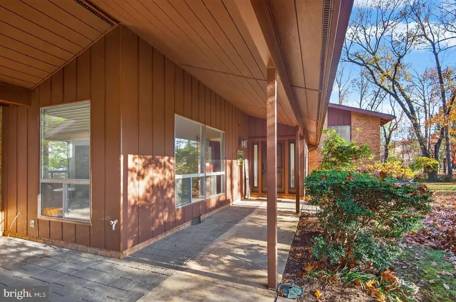 3204 Fox Mill Rd, Oakton, VA 22124 - Image #3