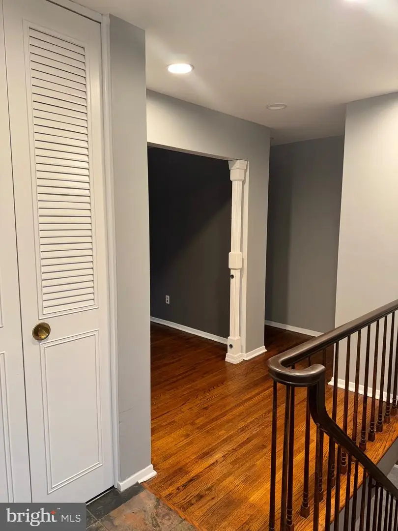 6703 Greenview Ln, Springfield, VA 22152 - Image #3