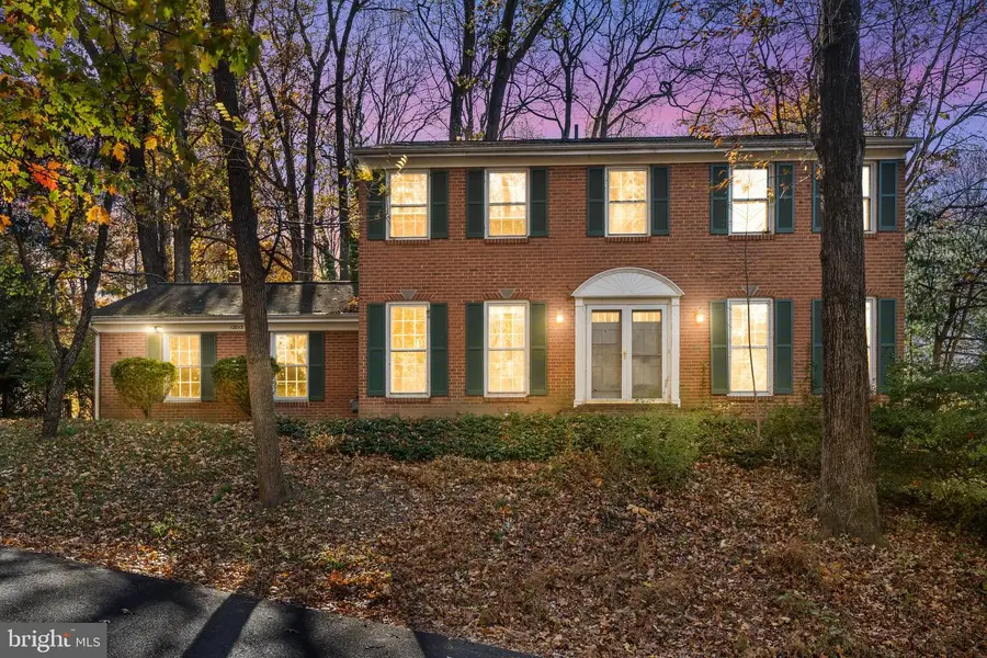 12013 Westwood Hills Dr, Herndon, VA 20171 - Image #2