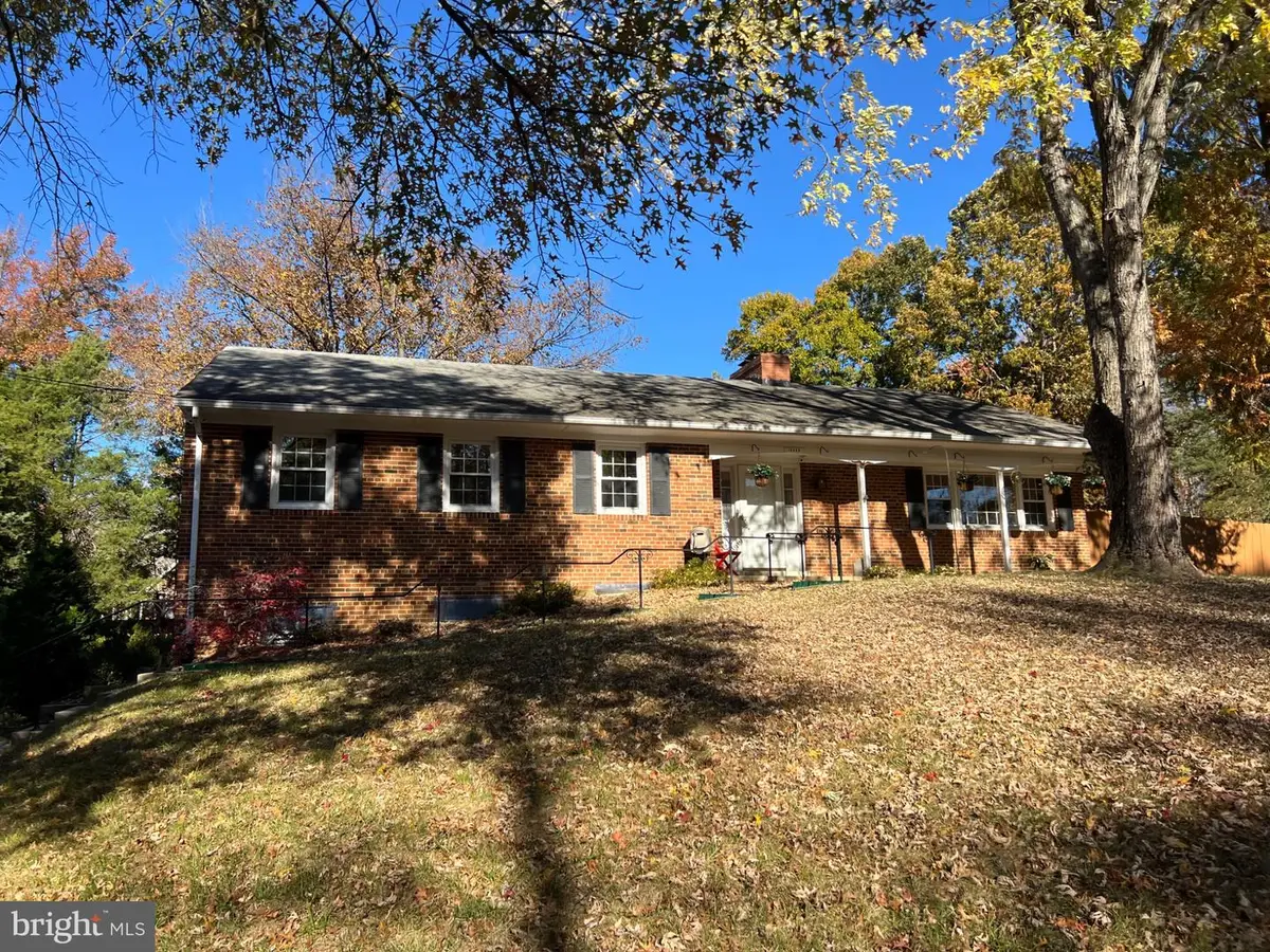 10923 Belmont Blvd, Lorton, VA 22079 - Image #1