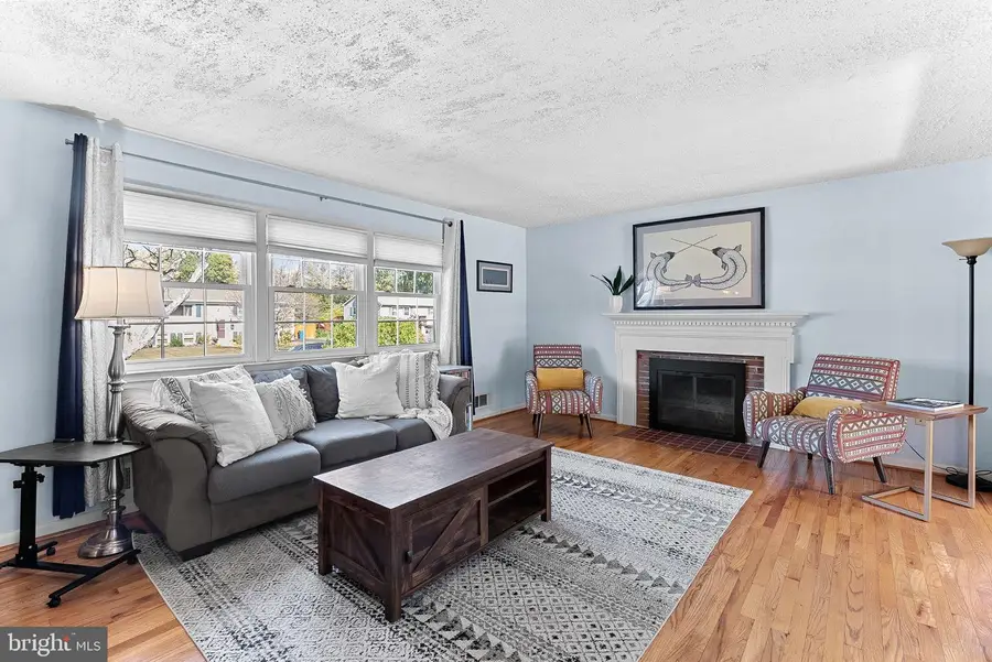 4207 Corcoran St, Alexandria, VA 22309 - Image #2