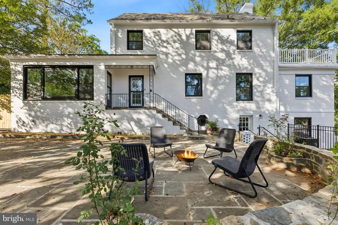 1901 Belle Haven Rd, Alexandria, VA 22307 - Image #1