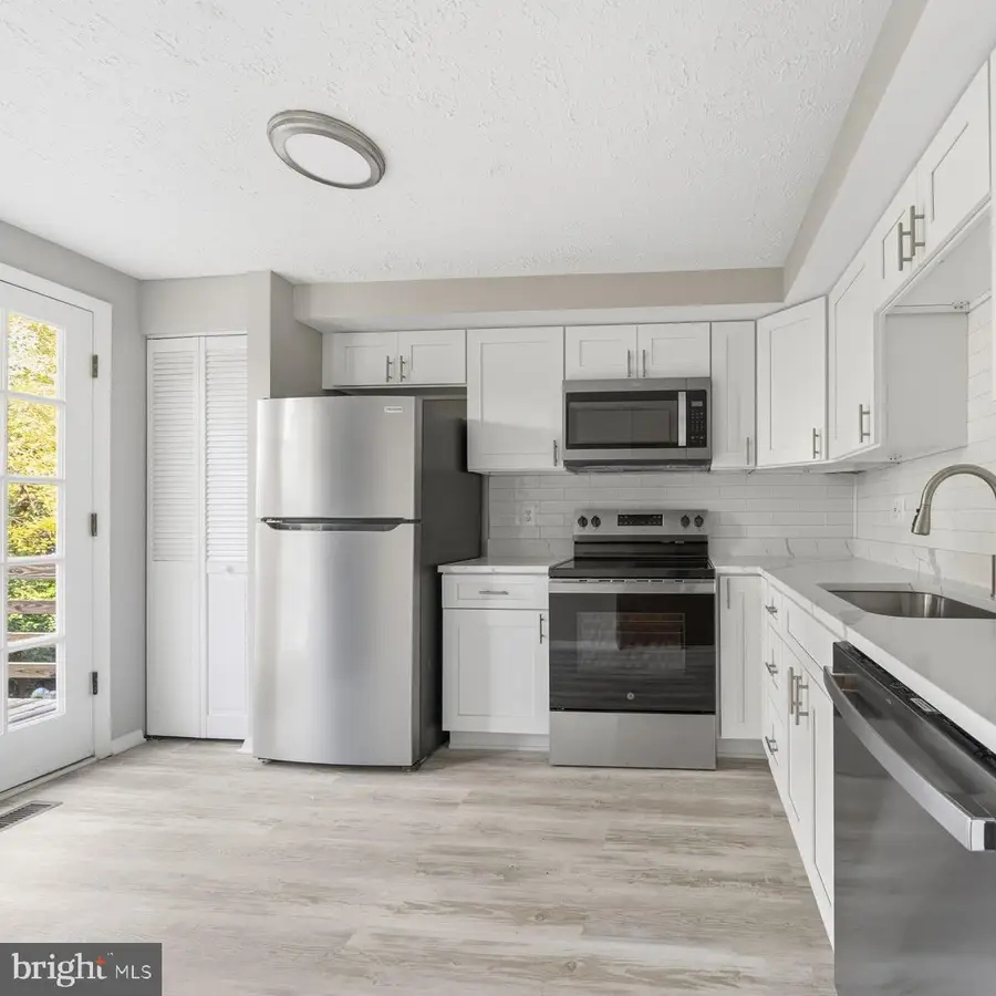 2838 Raymond Ct, Falls Church, VA 22042 - Image #3