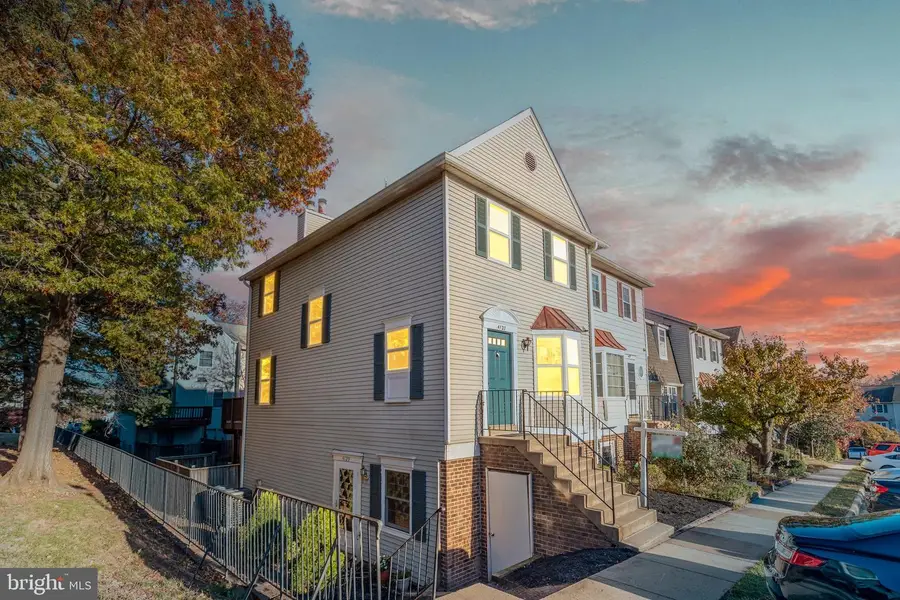 4127 Weeping Willow Ct #142-a, Chantilly, VA 20151 - Image #2