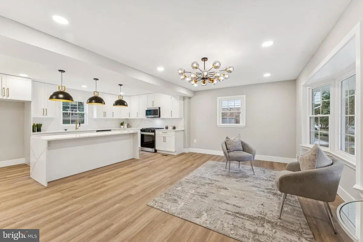 2308 Creek Dr, Alexandria, VA 22308 - Image #1