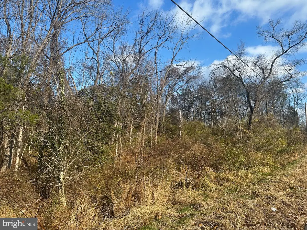 10518 Leesburg Pike, Vienna, VA 22182 - Image #1