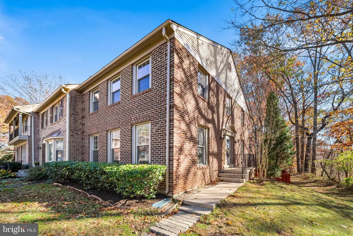 5658 Sutherland Ct, Burke, VA 22015 - Image #1