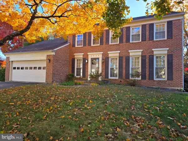 4503 Stone Pine Ct, CHANTILLY, VA 20151