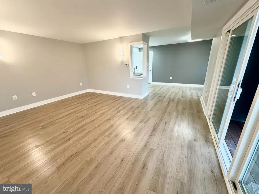 212 Park Terrace Ct Se #72, Vienna, VA 22180 - Image #3