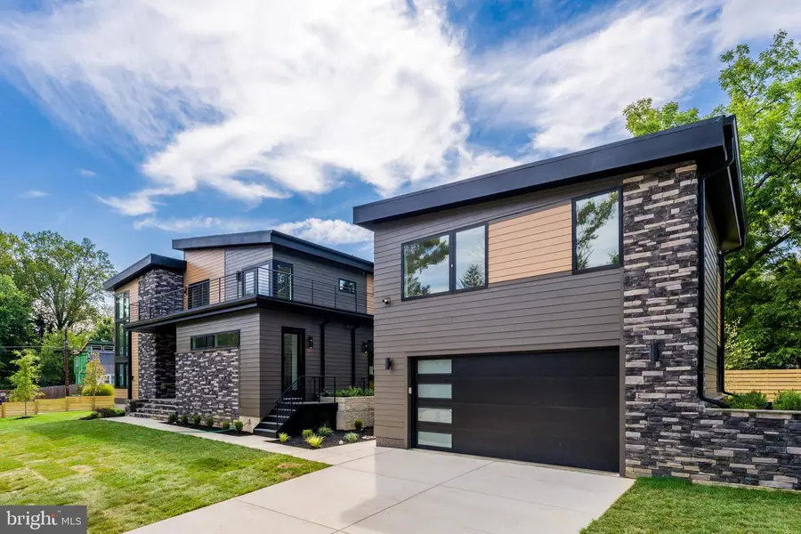 3215 Cofer Rd, Falls Church, VA 22042 - Image #2