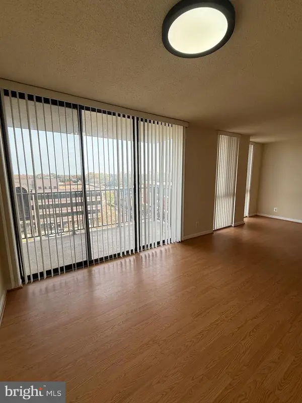 6800 Fleetwood Rd #803, MCLEAN, VA 22101