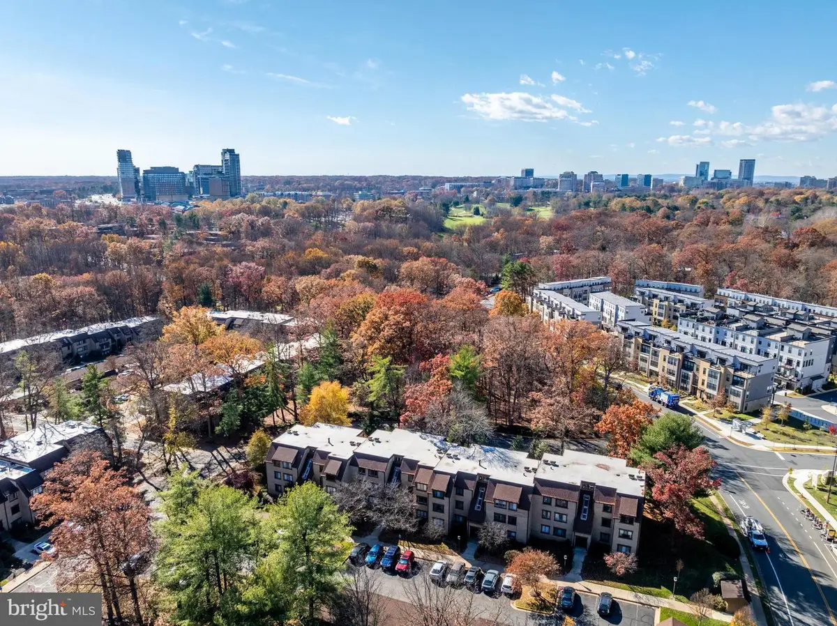 1623 Parkcrest Cir #9b/300, Reston, VA 20190 - Image #1