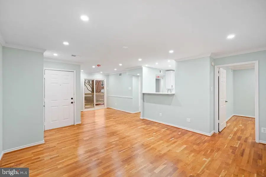 1519 Lincoln Way #201, McLean, VA 22102 - Image #2