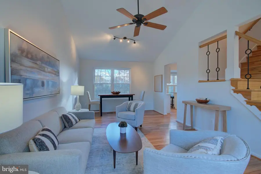 12149 Eddyspark Dr, Herndon, VA 20170 - Image #3