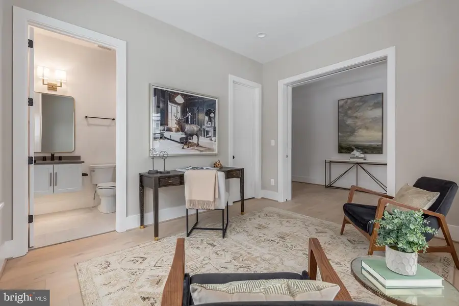 123 Tapawingo Rd Sw, Vienna, VA 22180 - #3