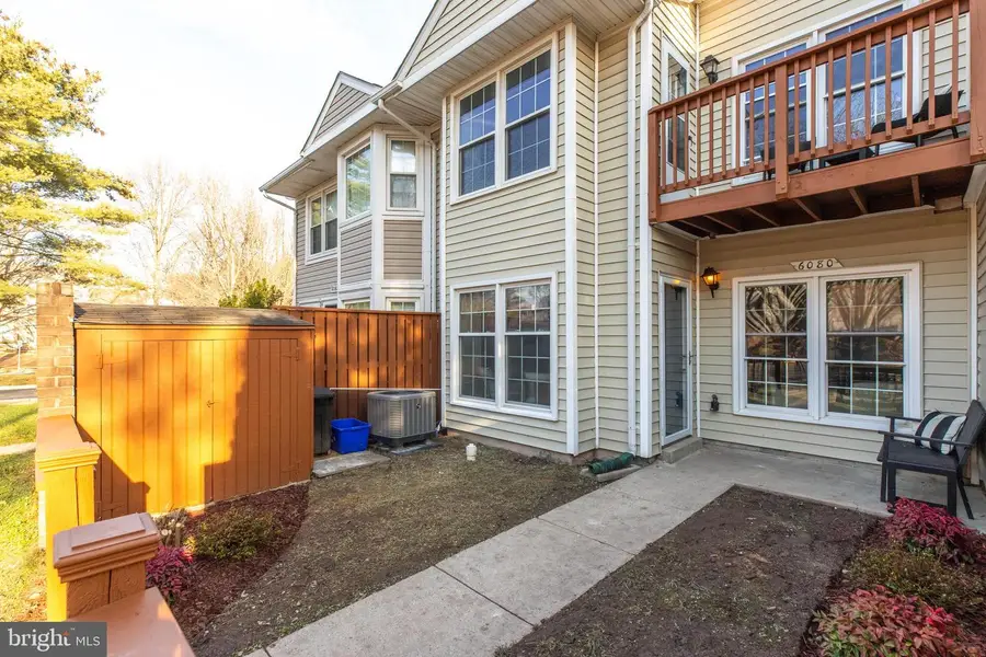 6080 Deer Hill Ct, Centreville, VA 20121 - Image #3