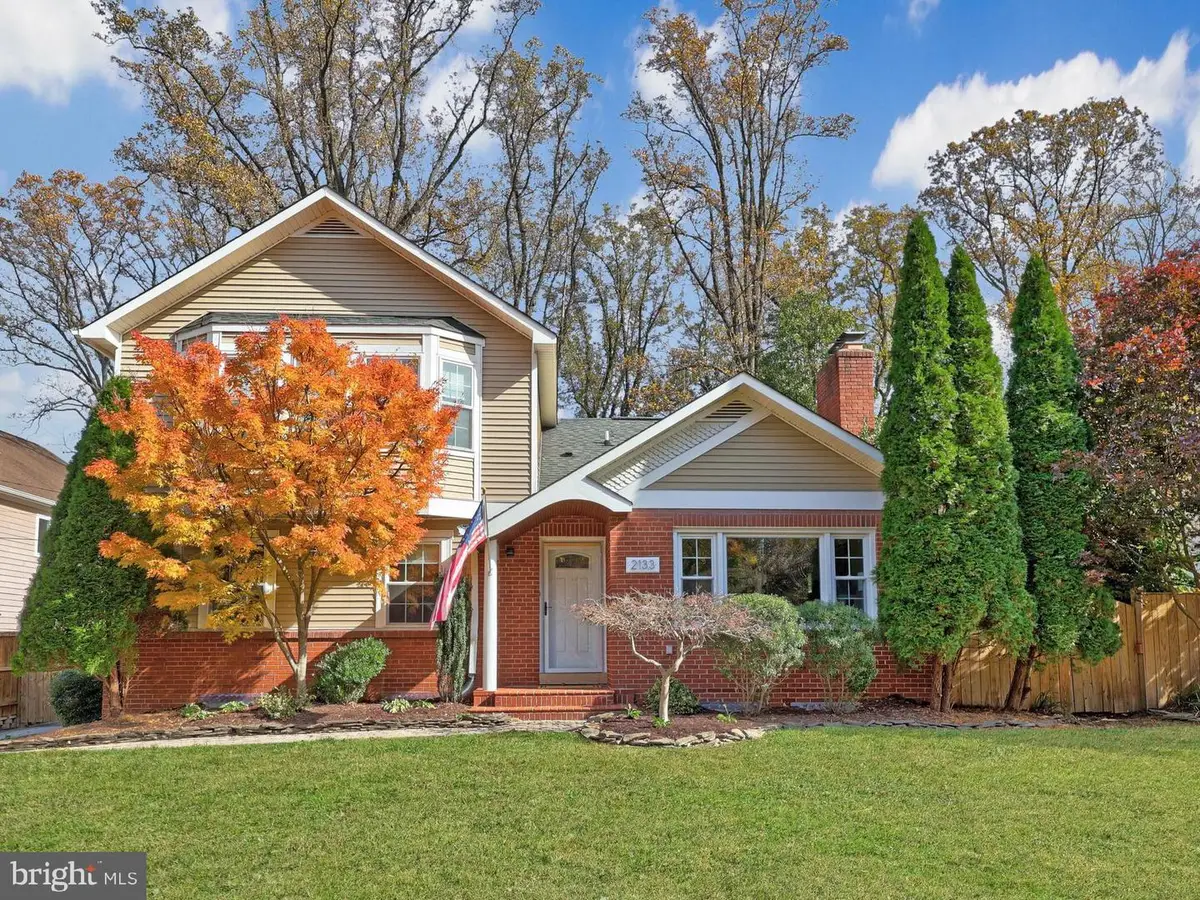 2133 Grayson Pl, Falls Church, VA 22043 - Image #1