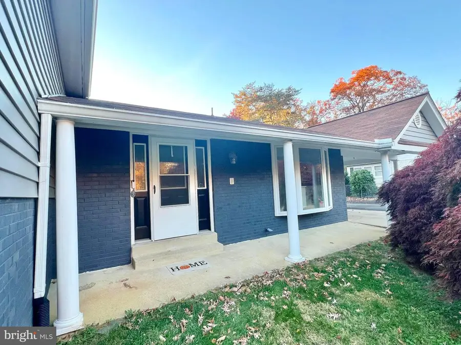 4816 Dodson Dr, Annandale, VA 22003 - Image #3