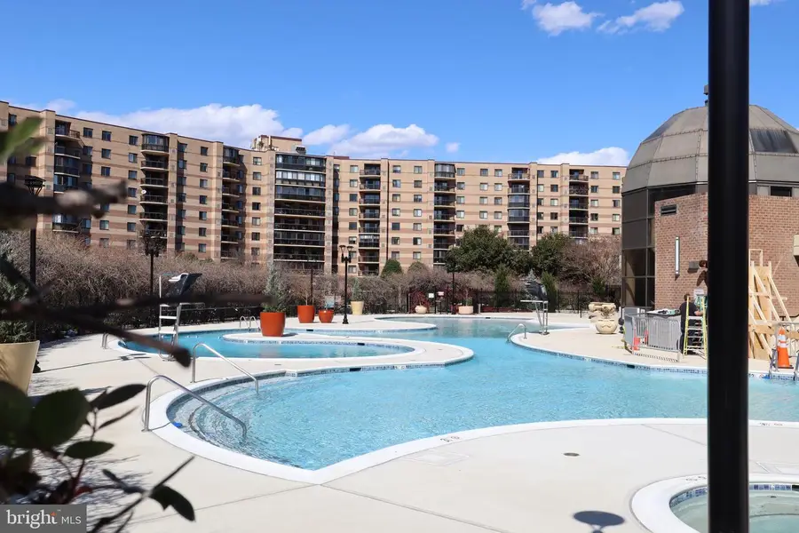 8350 Greensboro Dr #807, McLean, VA 22102 - Image #3