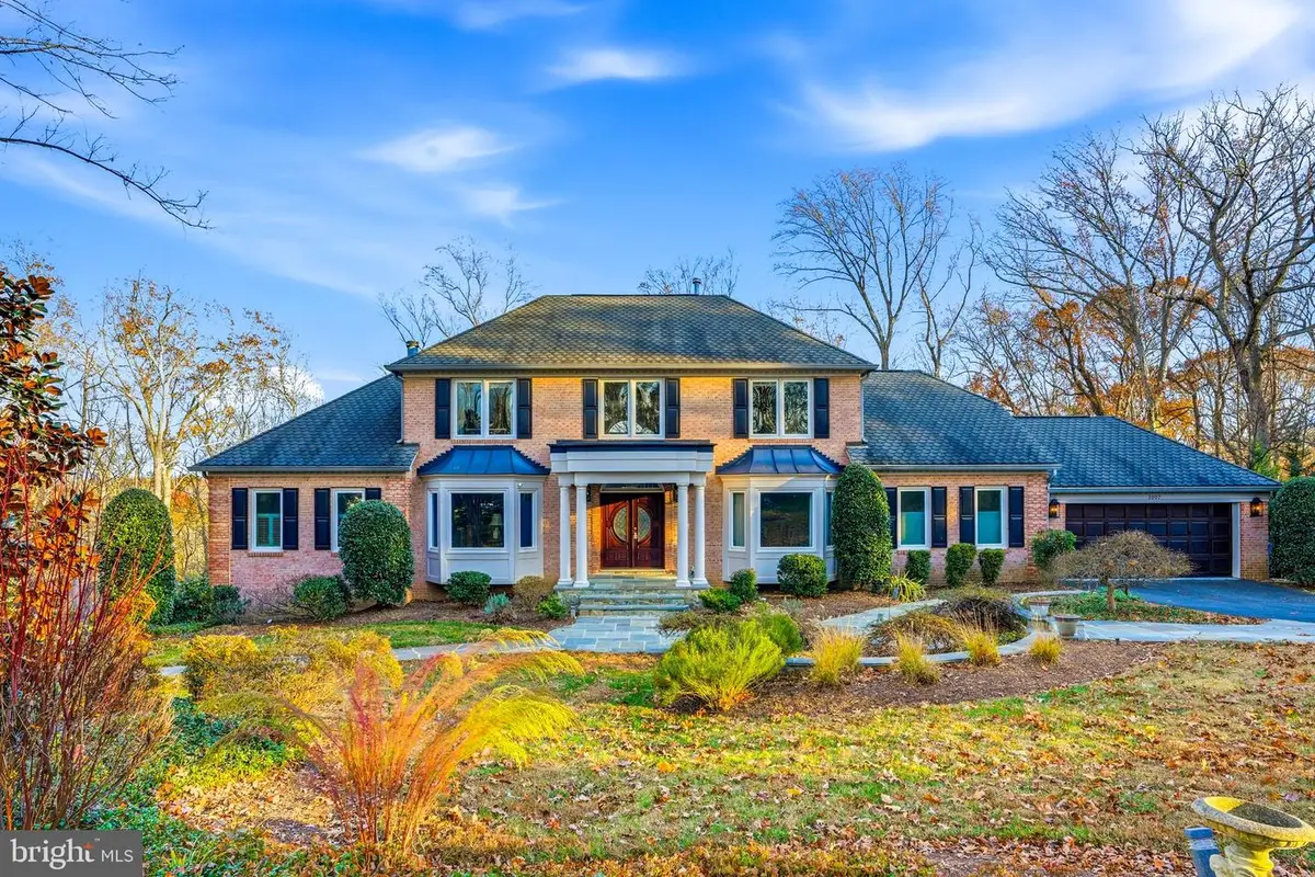 2007 Spring Branch Dr, Vienna, VA 22181 - Image #1