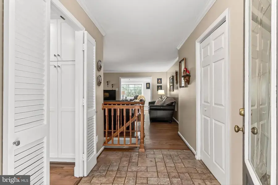 7217 Galgate Dr, Springfield, VA 22153 - #3