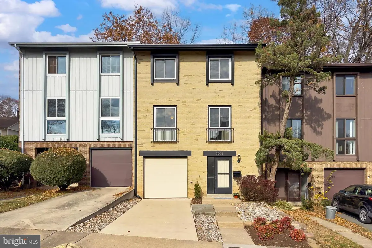 3003 Mission Square Dr, Fairfax, VA 22031 - Image #1