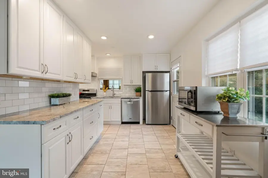 3713 Austin Ave, Alexandria, VA 22310 - Image #2