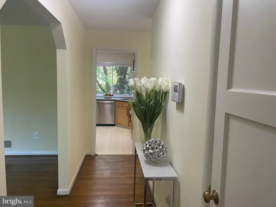 3111 Marl Pat Dr, Alexandria, VA 22310 - Image #3