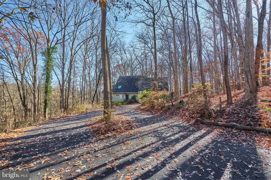 8415 Spicewood Ct, Annandale, VA 22003 - Image #2