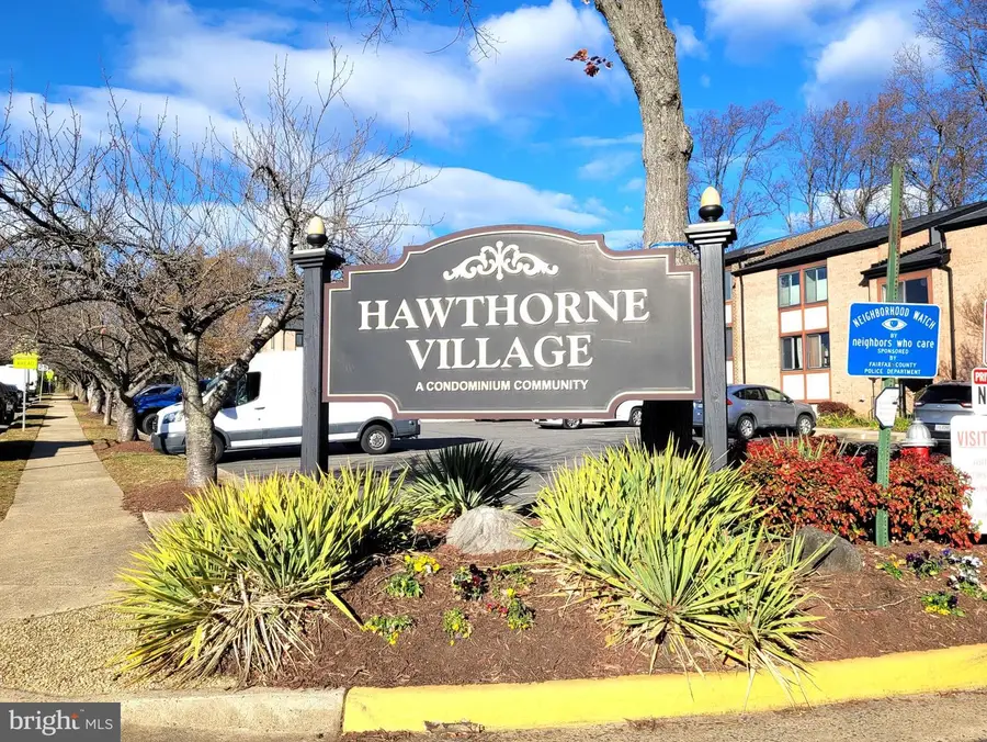 9800 Kingsbridge Dr #2, Fairfax, VA 22031 - Image #3