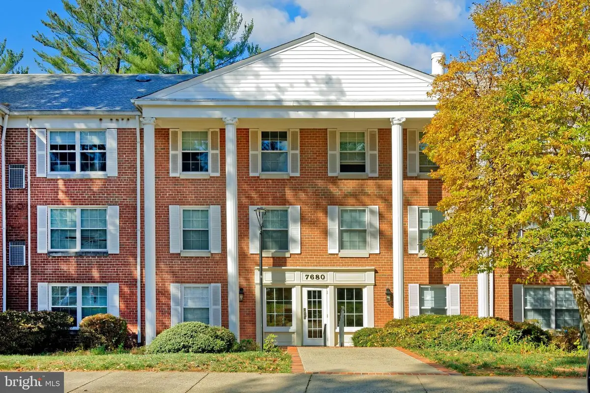 7680 Tremayne Pl #308, McLean, VA 22102 - Image #1